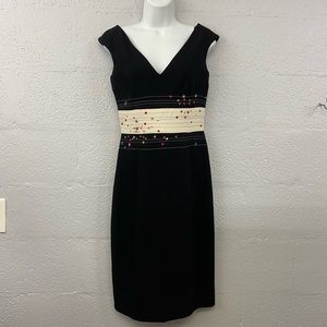 London Times Vintage Black and White Dress size 4